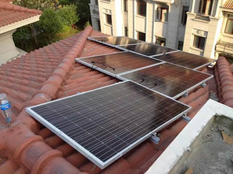 無錫碧桂園3.75KWp別墅屋頂分布式光伏電站安裝支架.jpg