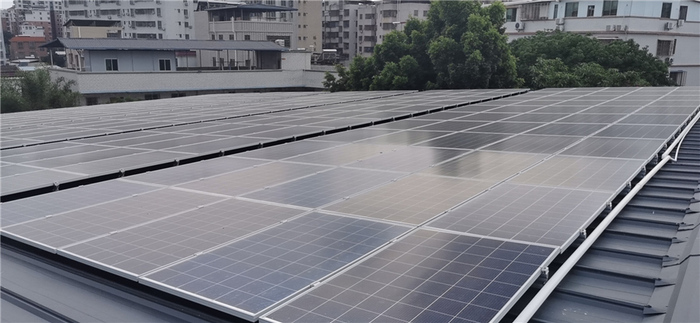 廣東梅州榮賜拉鏈廠164kW彩鋼瓦光伏支架 (4).jpg