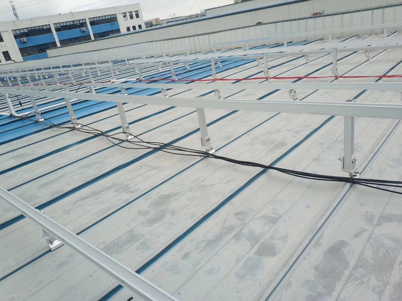 合肥科天水性466kWp彩鋼瓦屋面分布式光伏發(fā)電項目 (3).jpg